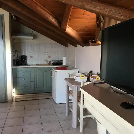 Pandora's House * Arachova